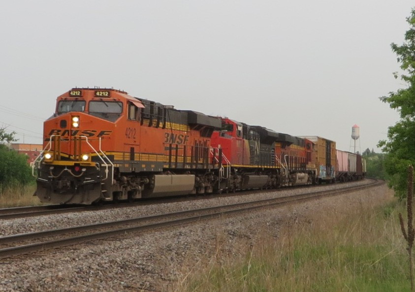 BNSF 4212 East